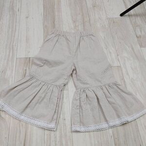 Unbranded Boutique Size 4 Khaki Ruffled Pants Crochet Lace.